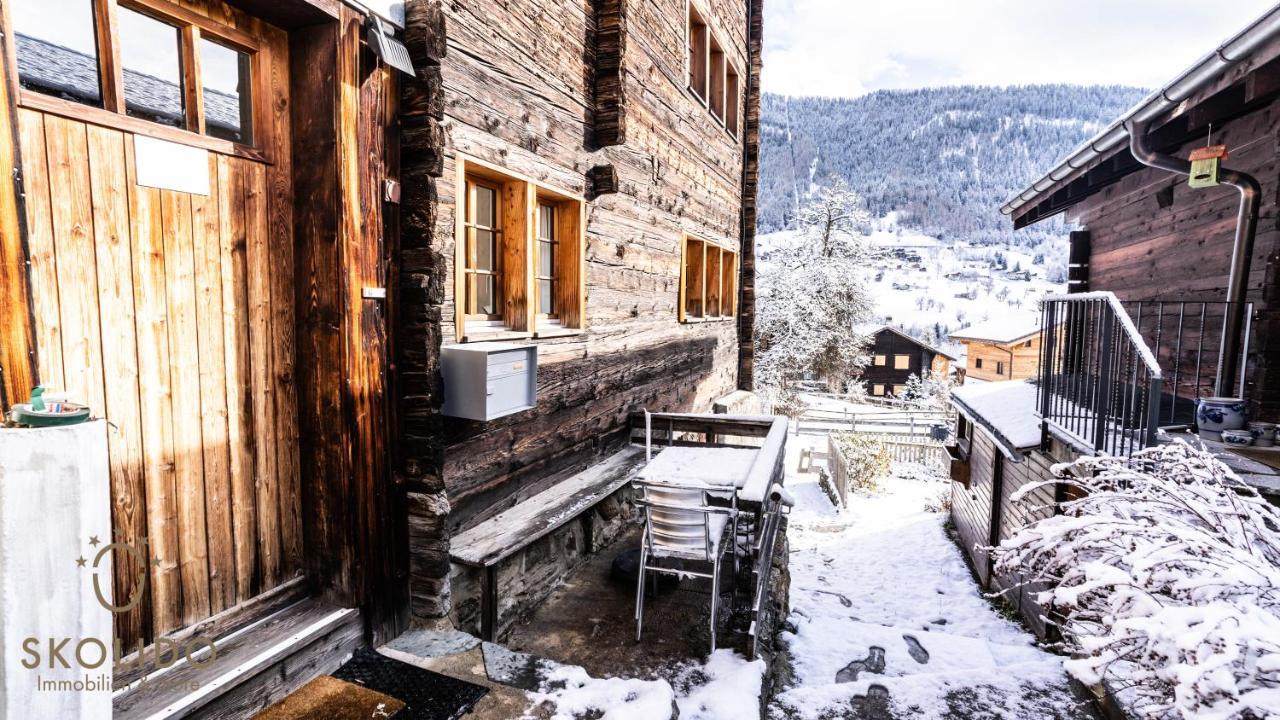 Heimeliges Walliserhaus Fiesch Exterior photo