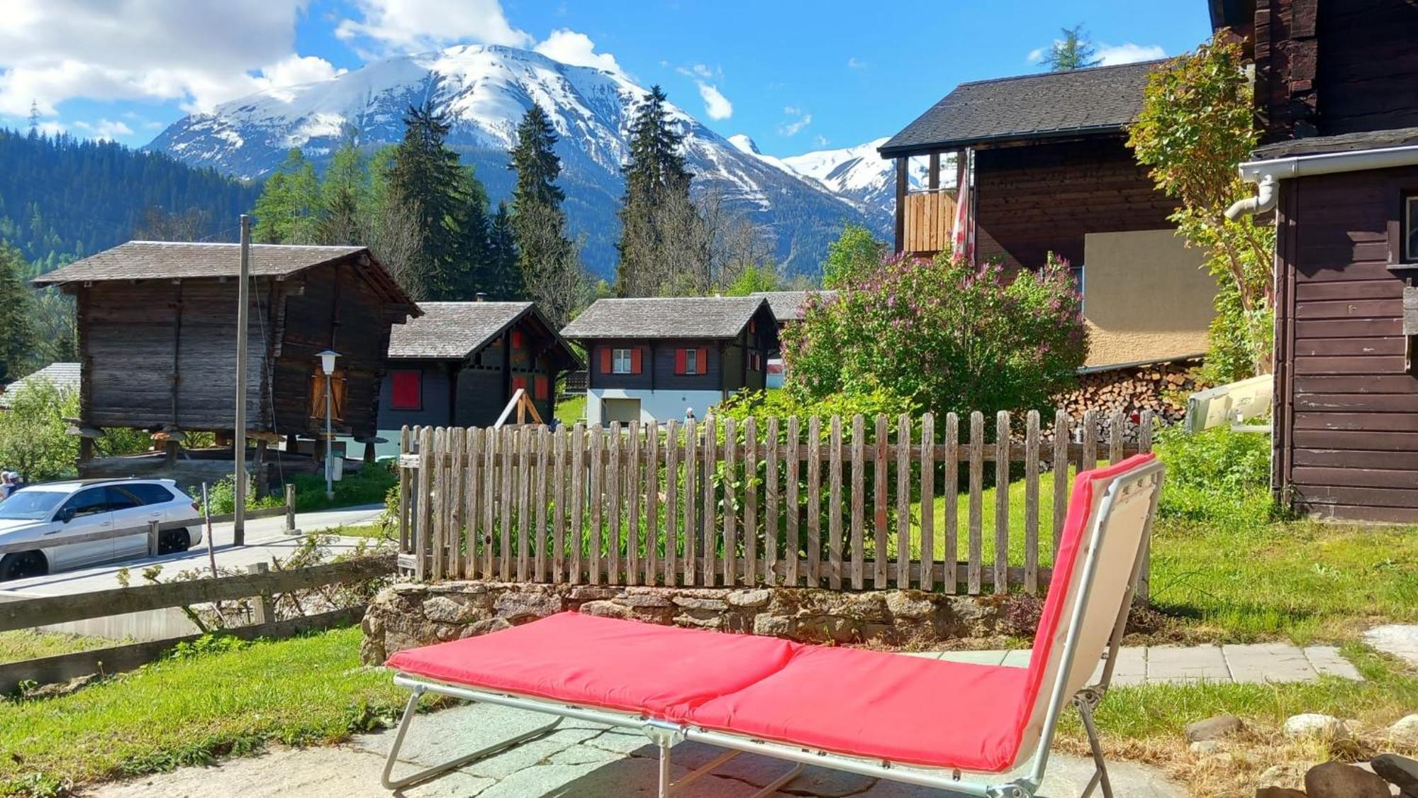 Heimeliges Walliserhaus Fiesch Exterior photo
